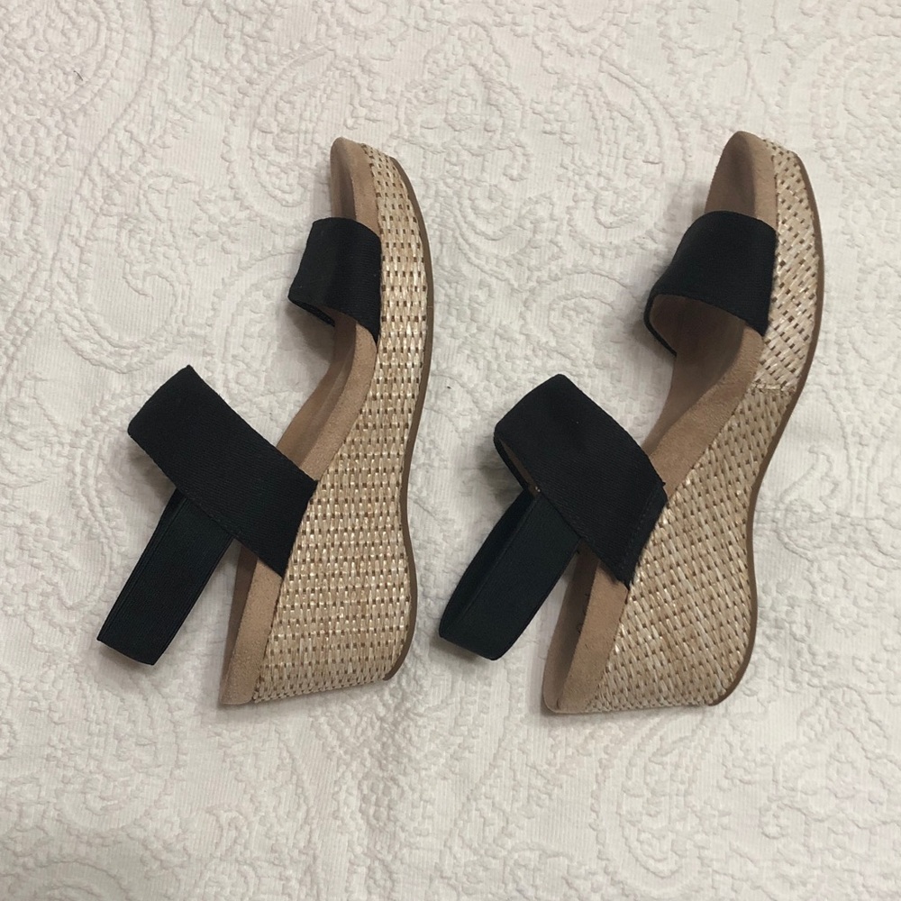 Life Stride Black Elastic Strap Wedge Sandals Size 8M - Picture 5 of 10